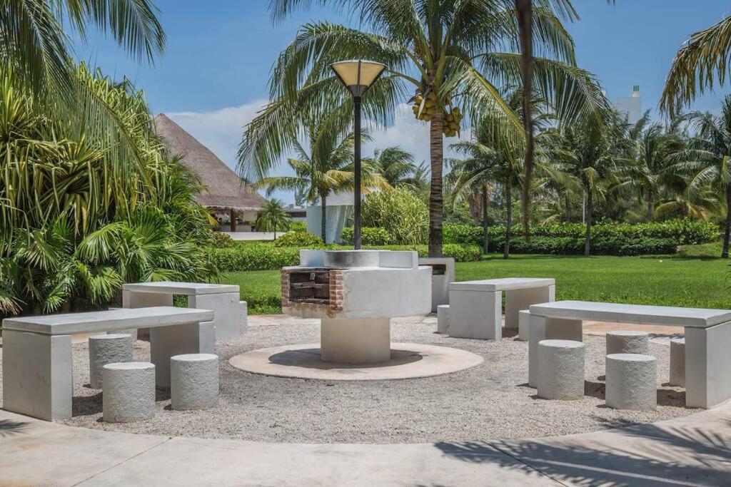 Amara By Andiani Aparthotel Cancun Exterior photo