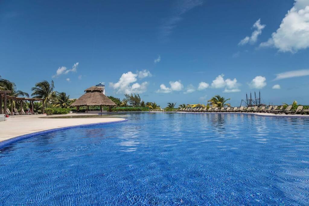 Amara By Andiani Aparthotel Cancun Exterior photo