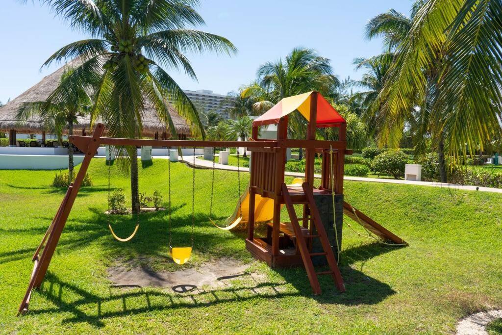 Amara By Andiani Aparthotel Cancun Exterior photo
