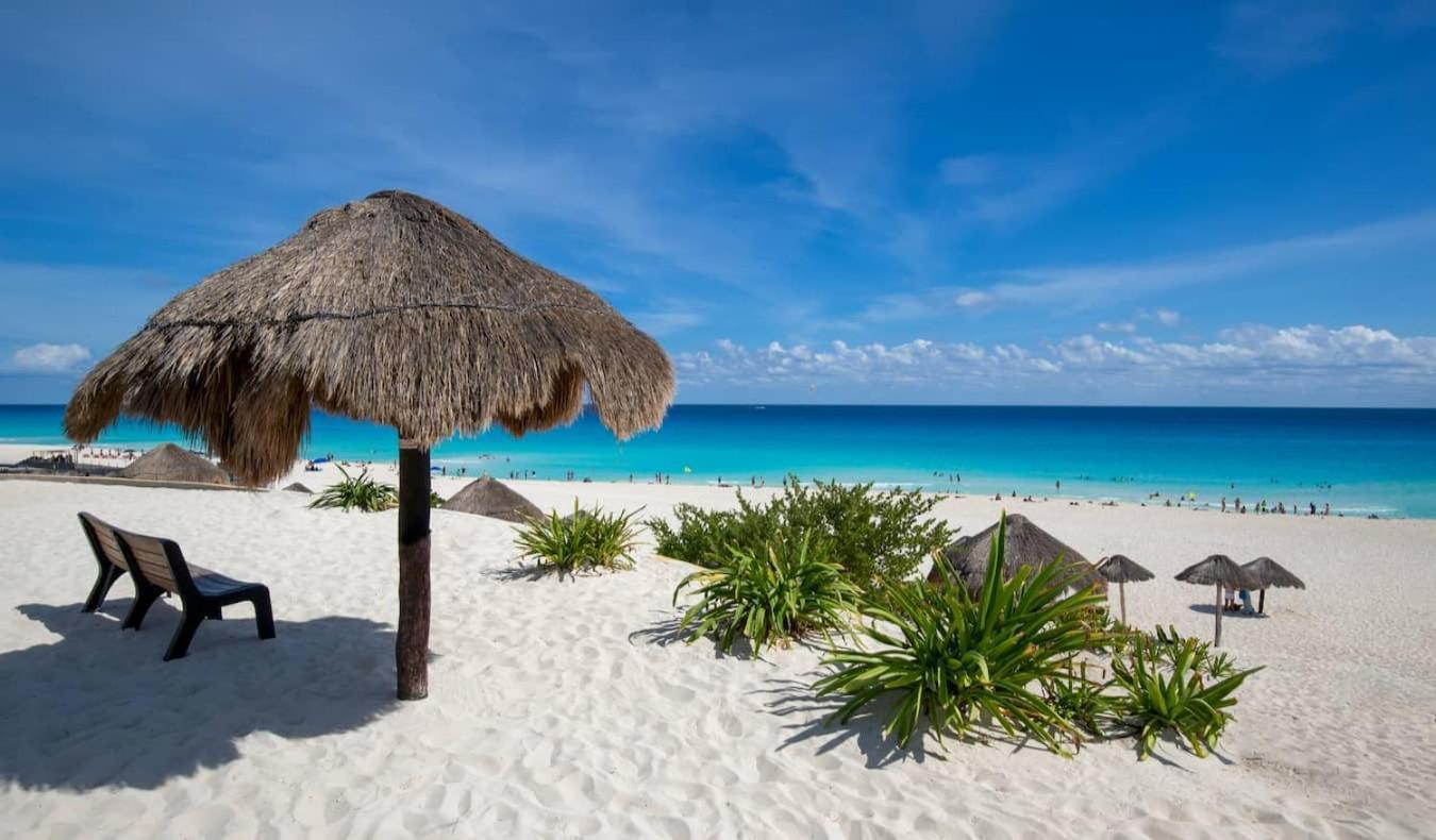 Amara By Andiani Aparthotel Cancun Exterior photo
